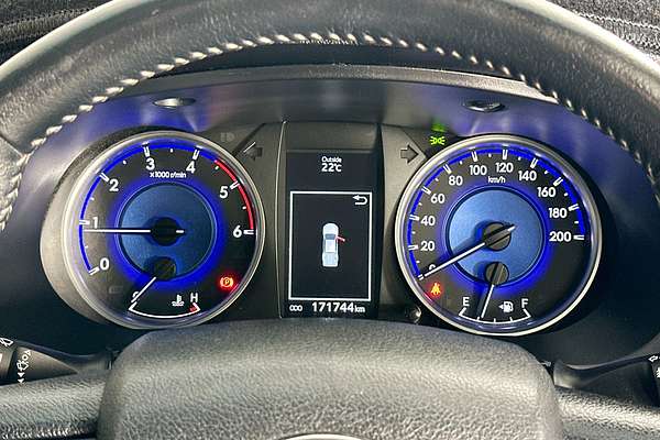 2017 Toyota HILUX SR5 (4x4) GUN126R 4X4