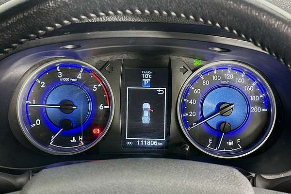 2017 Toyota HILUX SR5 (4x4) GUN126R 4X4