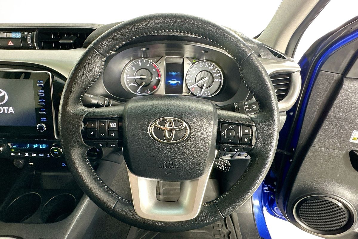2020 Toyota HILUX SR5 (4x4) GUN126R FACELIFT 4X4