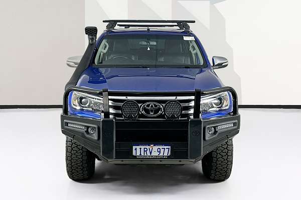 2017 Toyota HILUX SR5 (4x4) GUN126R 4X4
