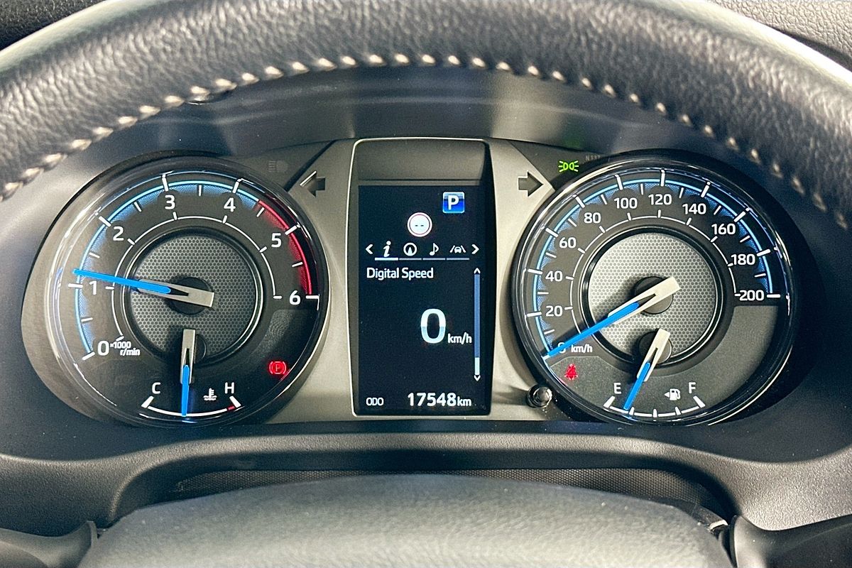 2022 Toyota Hilux ROGUE (4x4) 6 SPEAKER GUN126R 4X4