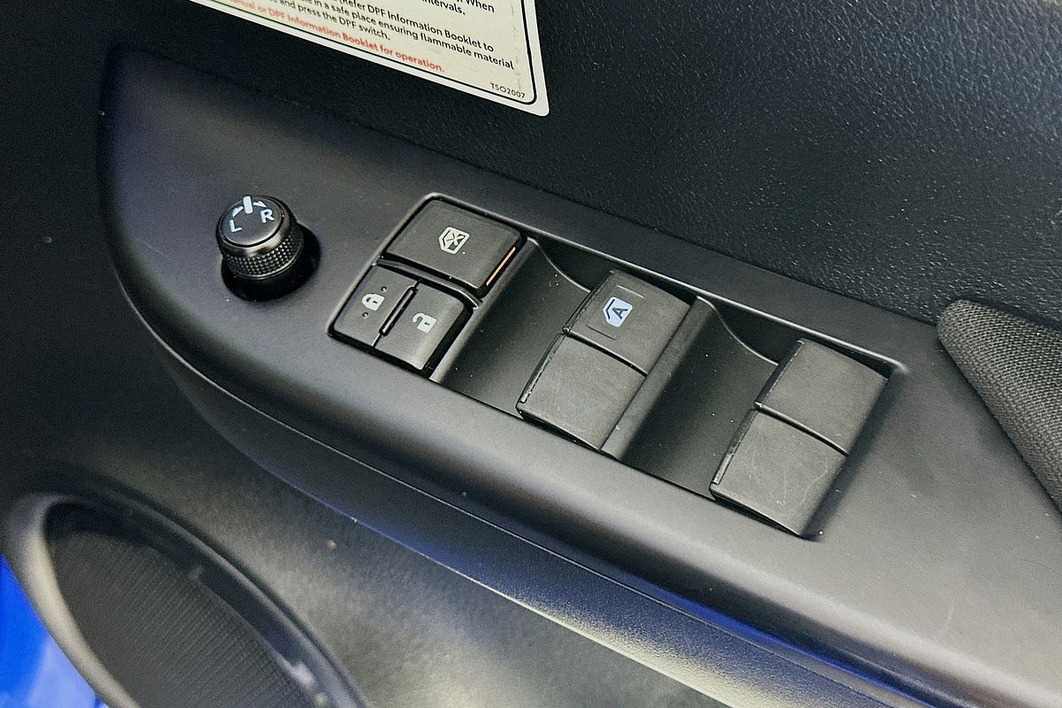 2020 Toyota Hilux SR GUN126R 4X4