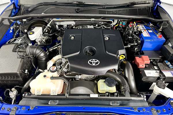 2017 Toyota HILUX SR5 (4x4) GUN126R 4X4