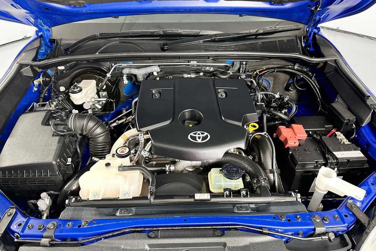 2019 Toyota HILUX SR5 (4x4) GUN126R MY19 4X4