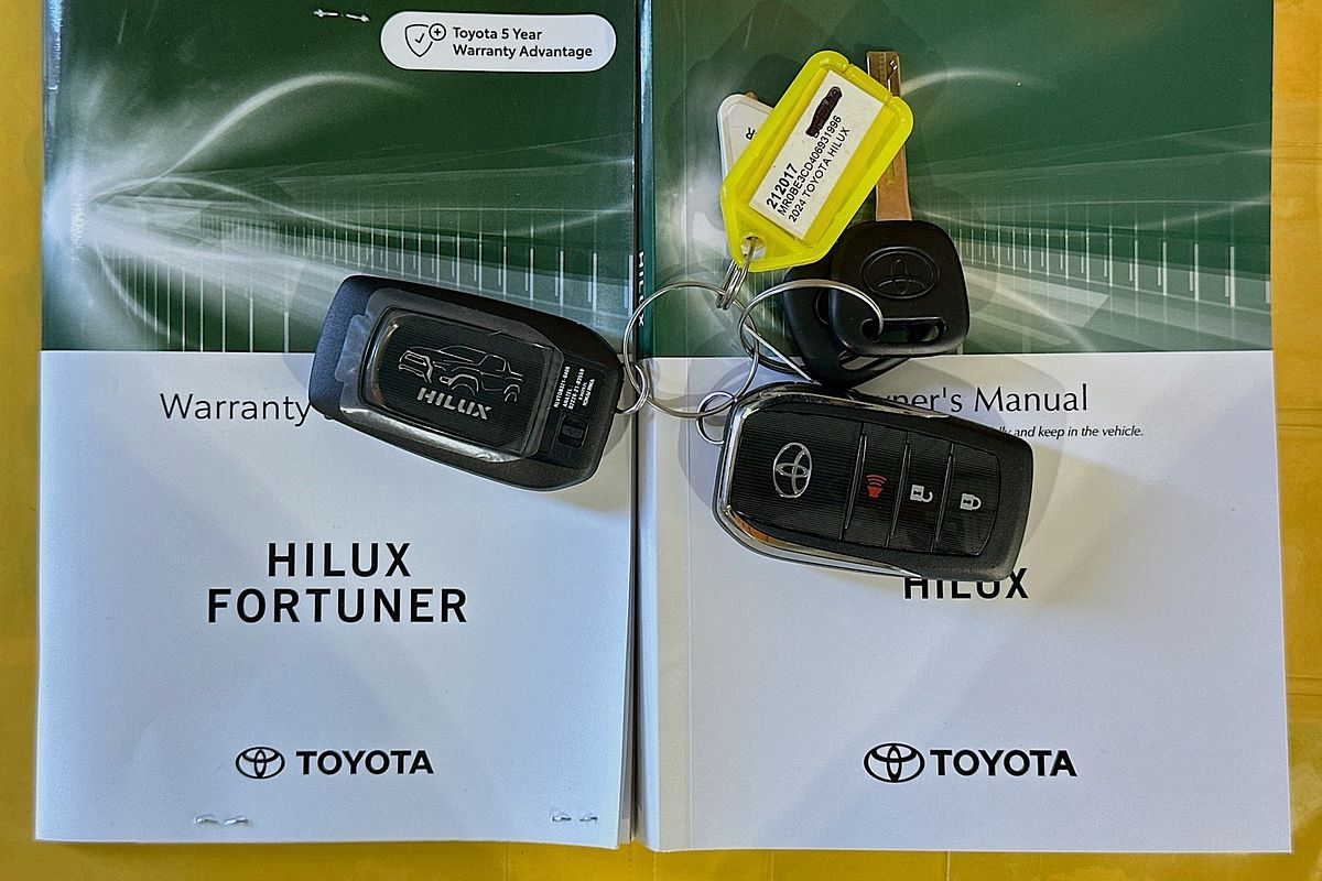 2024 Toyota HILUX Rogue 48V GUN126R 4X4