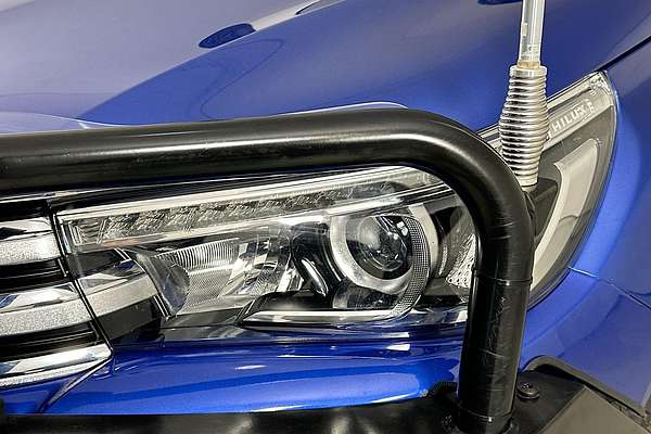 2017 Toyota HILUX SR5 (4x4) GUN126R 4X4