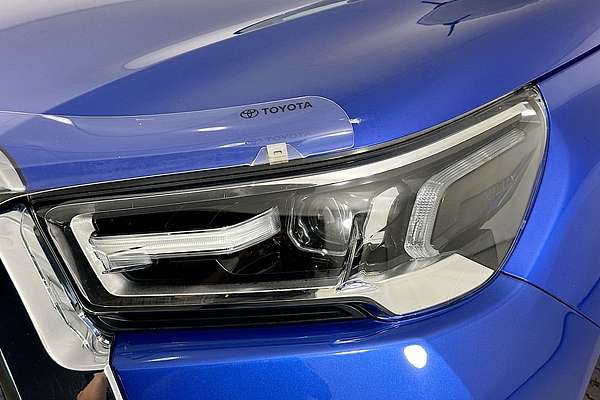 2020 Toyota HILUX SR5 (4x4) GUN126R FACELIFT 4X4
