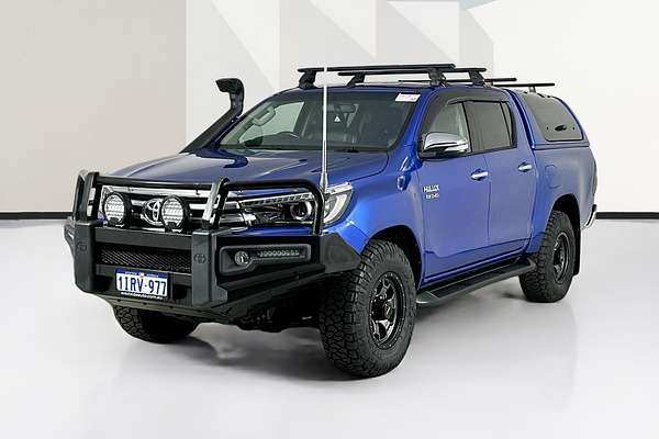 2017 Toyota HILUX SR5 (4x4) GUN126R 4X4
