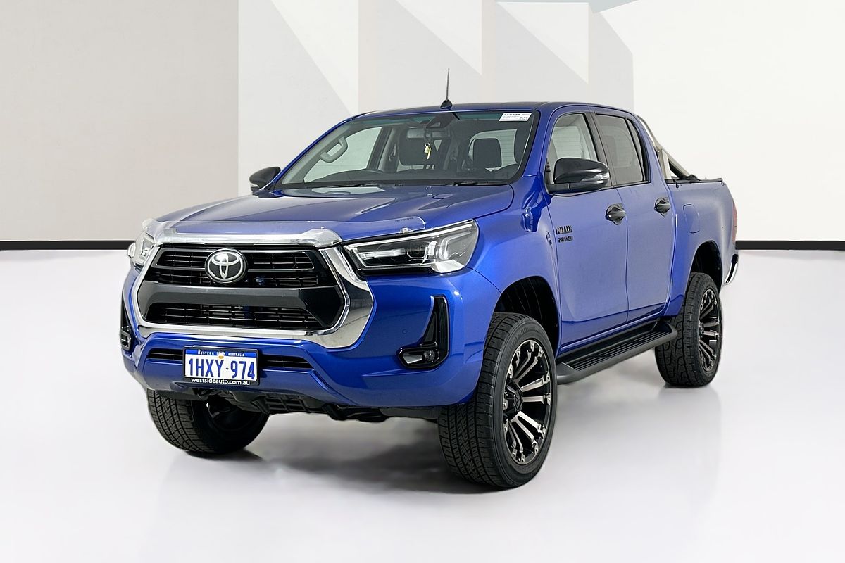 2020 Toyota HILUX SR5 (4x4) GUN126R FACELIFT 4X4