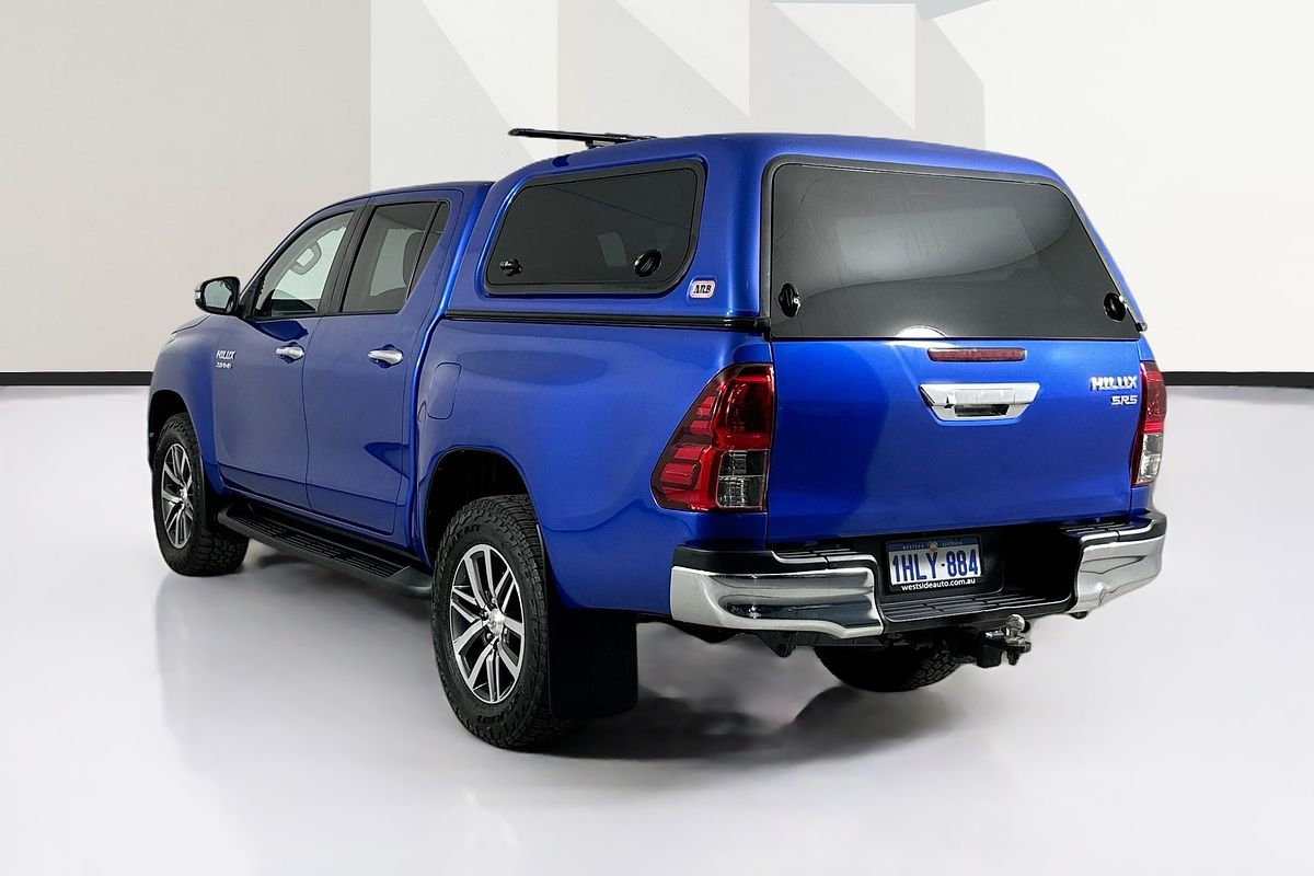 2017 Toyota HILUX SR5 (4x4) GUN126R 4X4