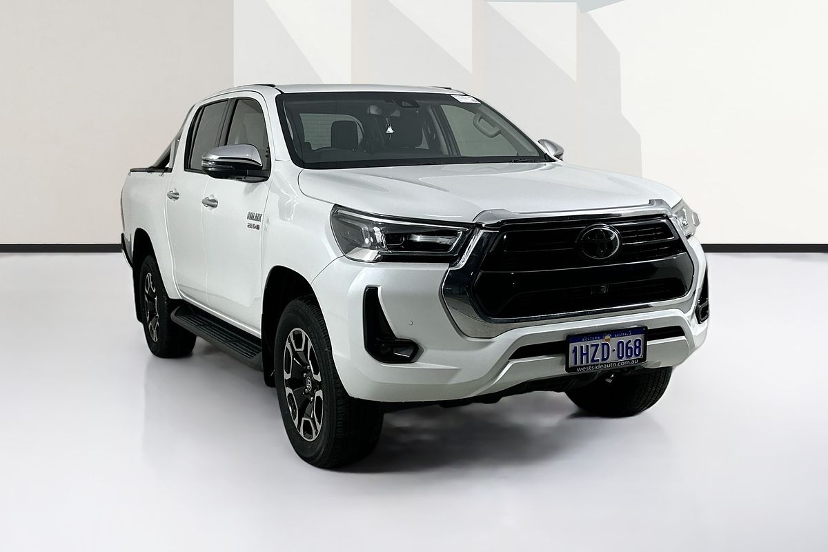 2023 Toyota HILUX SR5 (4x4) GUN126R 4X4