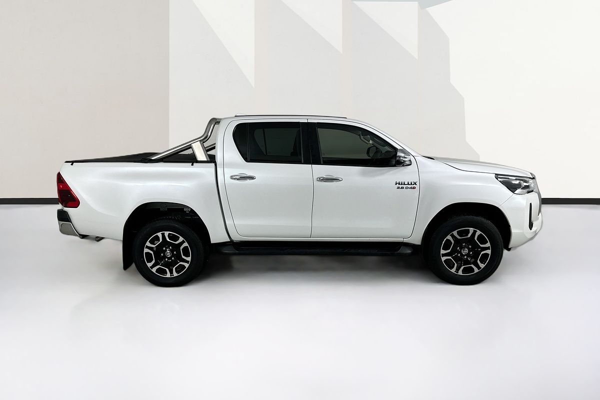 2023 Toyota HILUX SR5 (4x4) GUN126R 4X4
