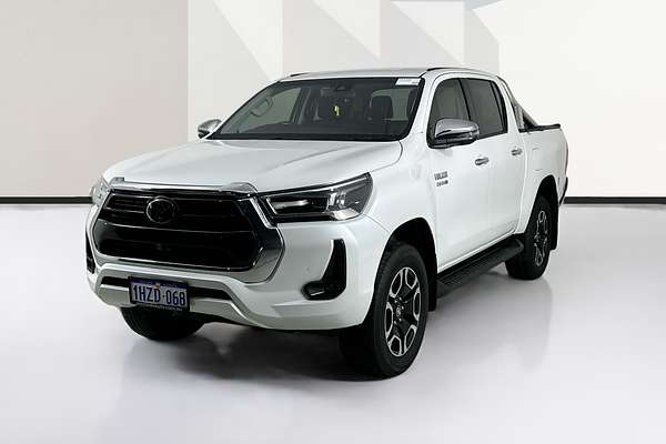 2023 Toyota HILUX SR5 (4x4) GUN126R 4X4