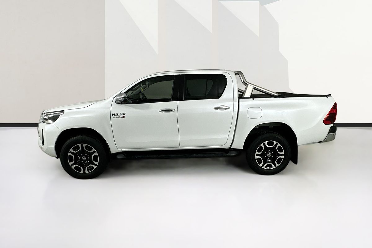 2023 Toyota HILUX SR5 (4x4) GUN126R 4X4