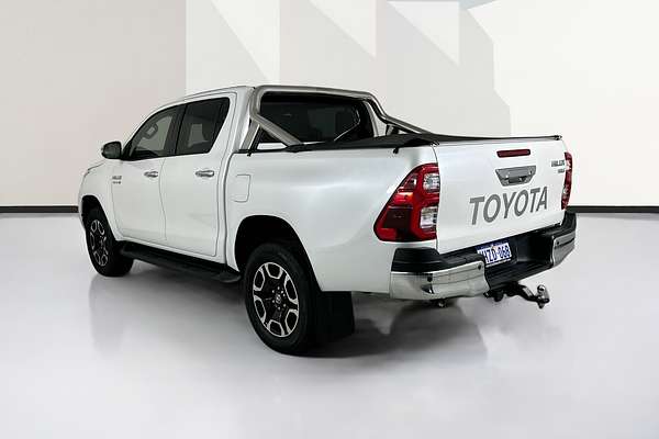 2023 Toyota HILUX SR5 (4x4) GUN126R 4X4