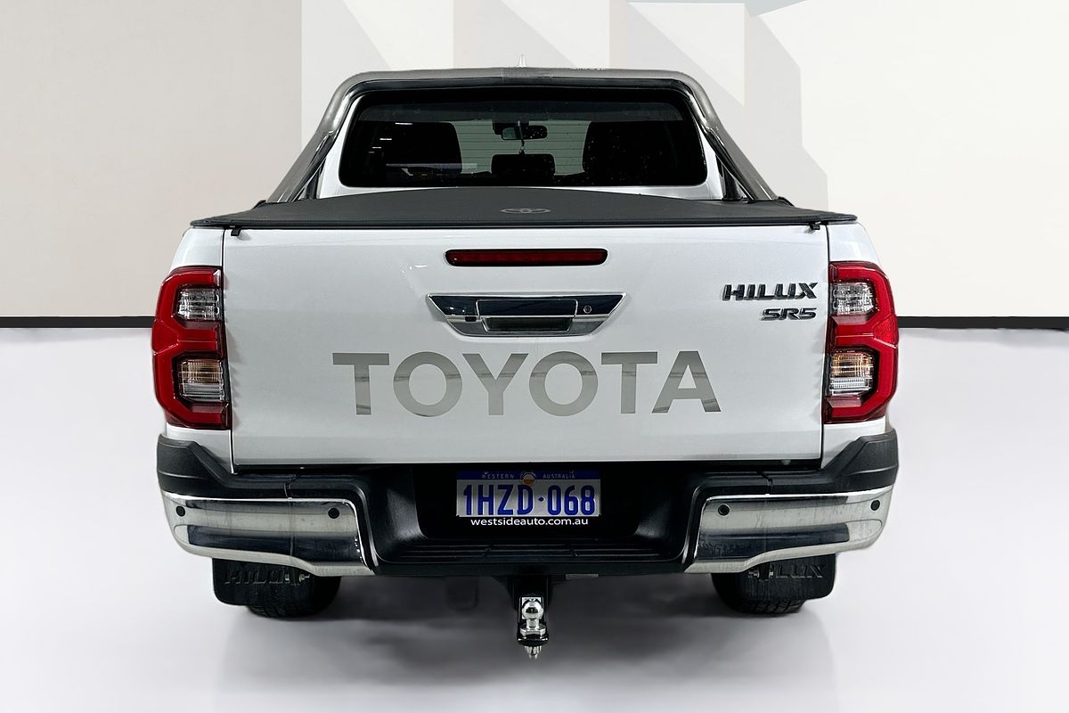 2023 Toyota HILUX SR5 (4x4) GUN126R 4X4