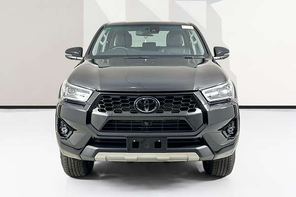 2024 Toyota HILUX SR5 48V + PREM. INTERIOR (4x4) GUN126R 4X4
