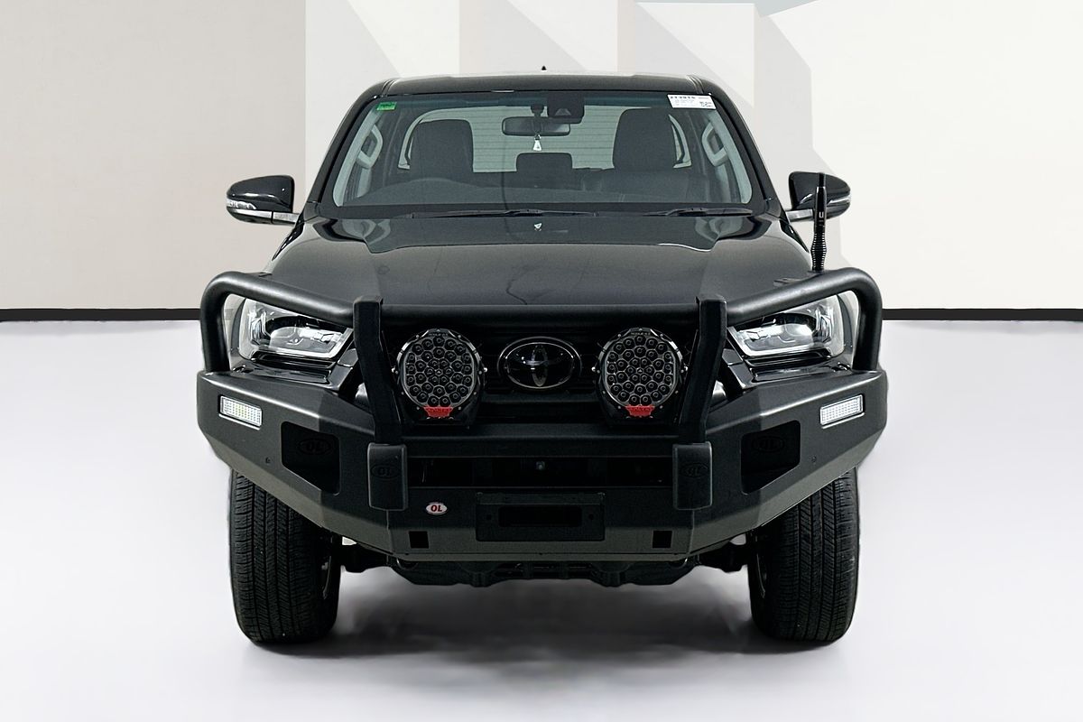 2024 Toyota HILUX SR5 48V + PREM. INTERIOR (4x4) GUN126R 4X4