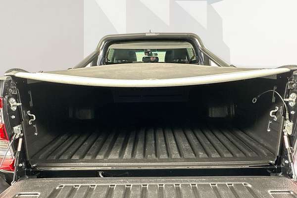 2024 Toyota HILUX SR5 48V + PREM. INTERIOR (4x4) GUN126R 4X4
