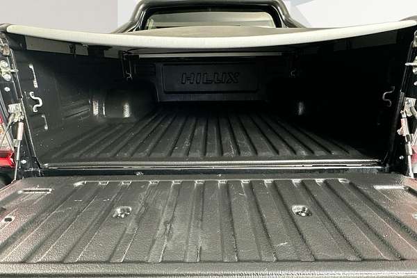 2024 Toyota HILUX SR5 48V + PREM. INTERIOR (4x4) GUN126R 4X4