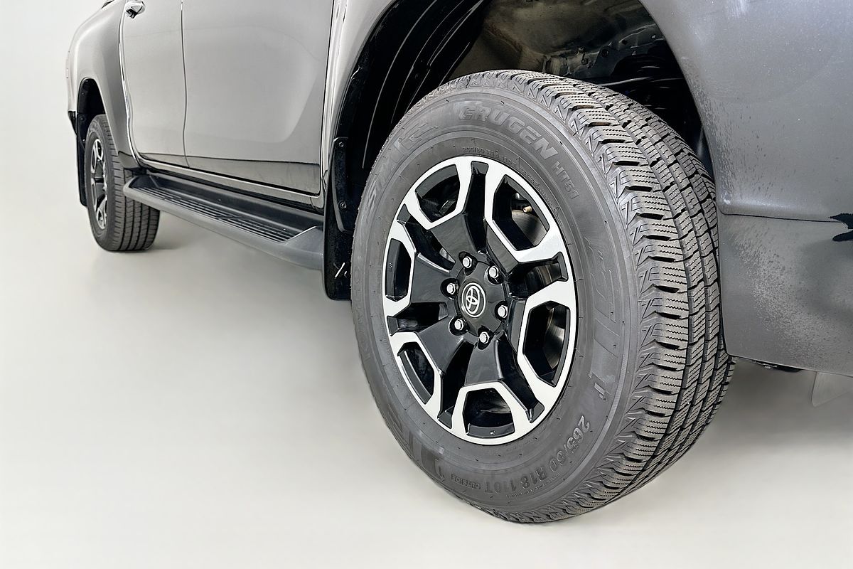 2020 Toyota HILUX SR5 (4x4) GUN126R FACELIFT 4X4