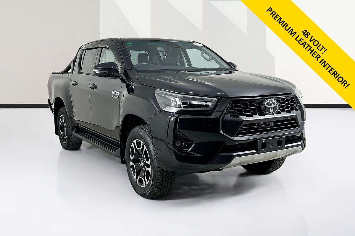 2024 Toyota HILUX SR5 48V + PREM. INTERIOR (4x4) GUN126R 4X4
