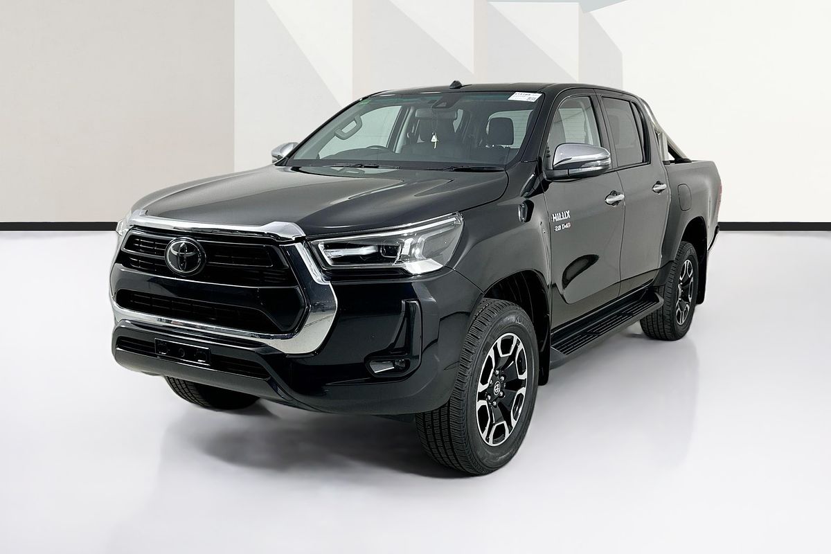 2020 Toyota HILUX SR5 (4x4) GUN126R FACELIFT 4X4