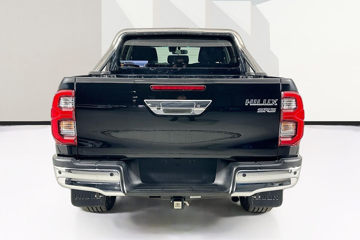 2020 Toyota HILUX SR5 (4x4) GUN126R FACELIFT 4X4