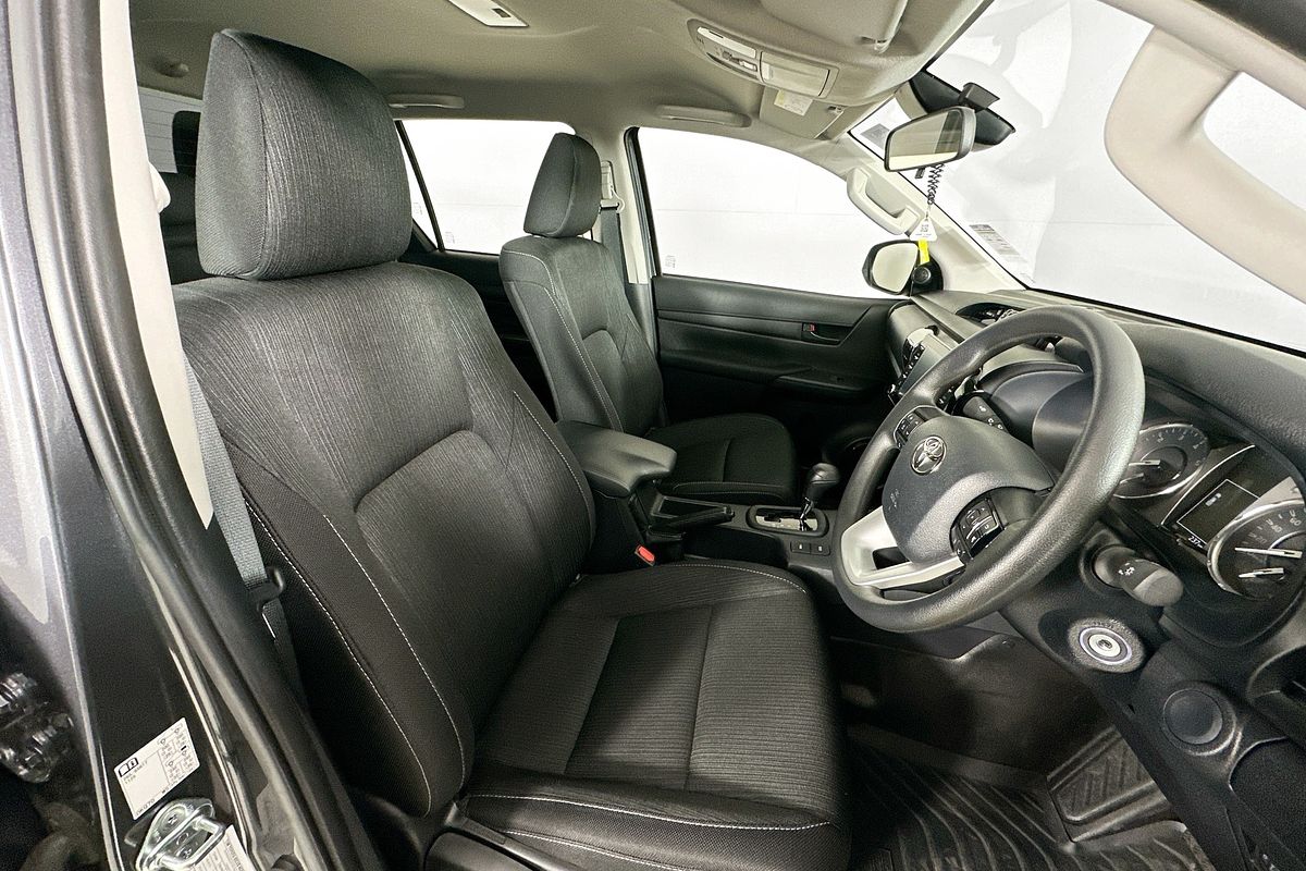 2024 Toyota HILUX SR (4x4) GUN126R 4X4