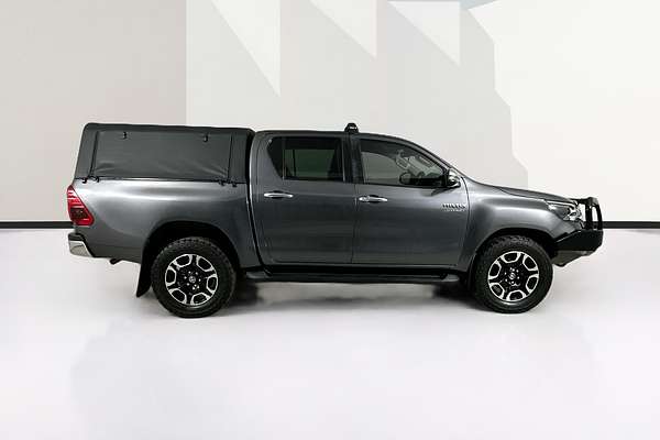 2022 Toyota HILUX SR5 (4x4) GUN126R 4X4