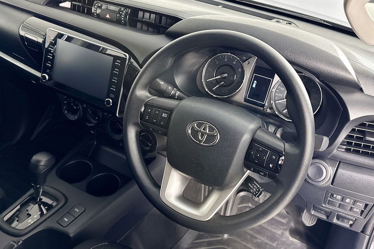 2024 Toyota HILUX SR (4x4) GUN126R 4X4
