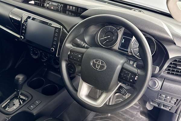 2024 Toyota HILUX SR (4x4) GUN126R 4X4