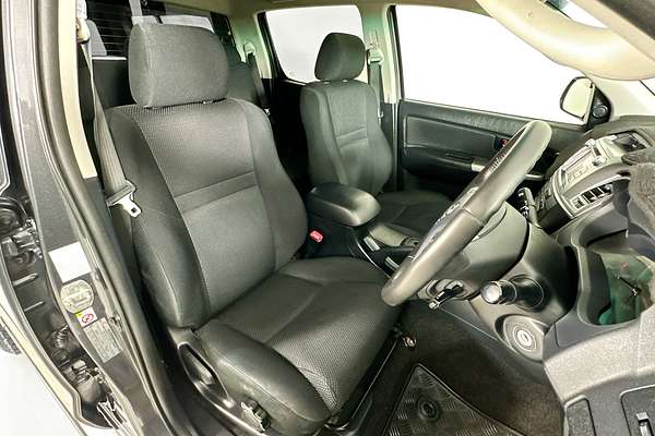 2015 Toyota HILUX SR5 (4x4) KUN26R MY14 4X4