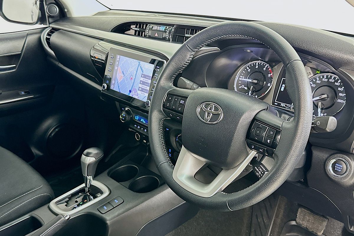 2022 Toyota HILUX SR5 GUN126R 4X4