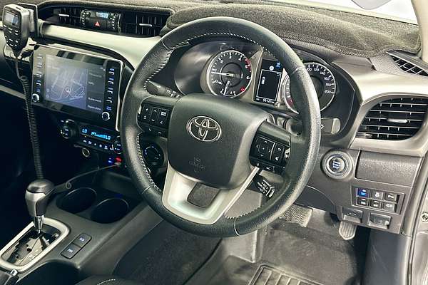 2022 Toyota HILUX SR5 (4x4) GUN126R 4X4
