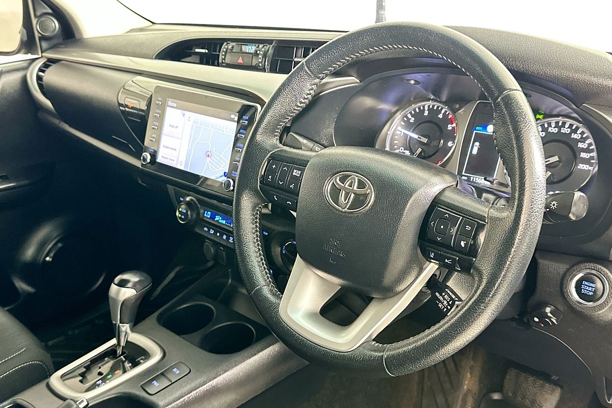 2022 Toyota HILUX SR5 (4x4) GUN126R 4X4