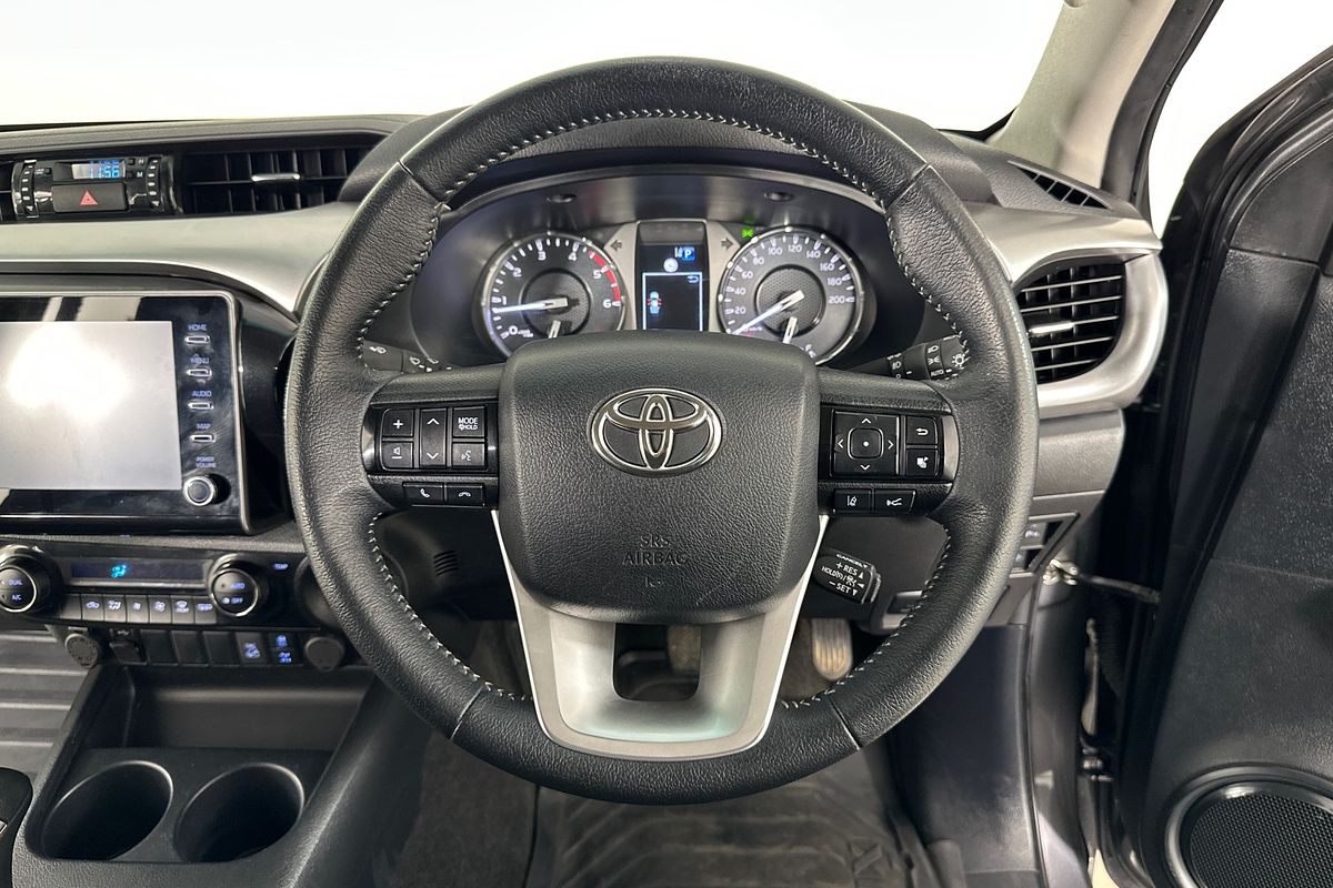 2022 Toyota HILUX SR5 (4x4) GUN126R 4X4