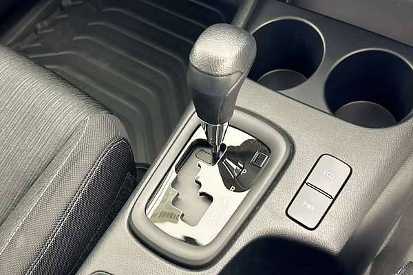2024 Toyota HILUX SR (4x4) GUN126R 4X4