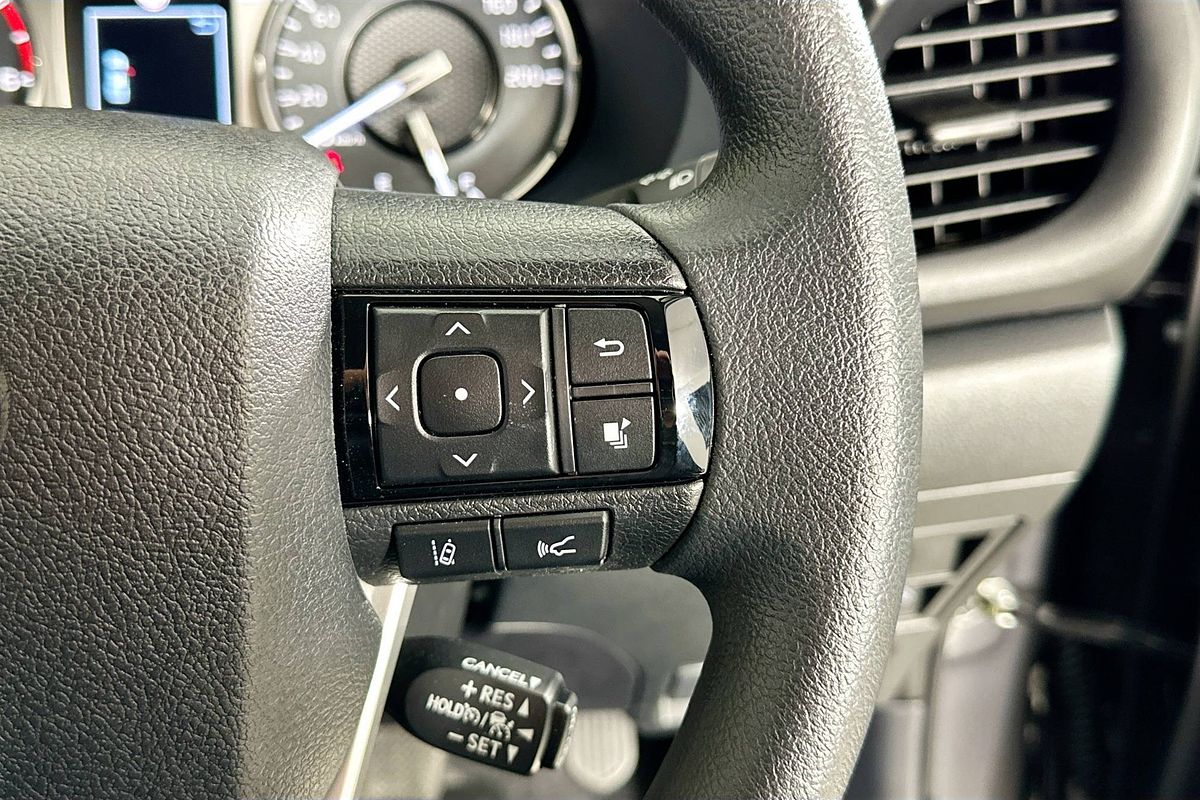 2025 Toyota HILUX SR 48V (4x4) GUN126R RC 4X4