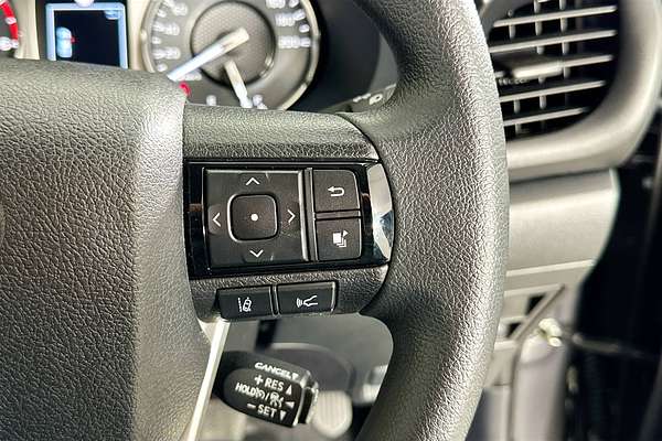 2025 Toyota HILUX SR 48V (4x4) GUN126R RC 4X4