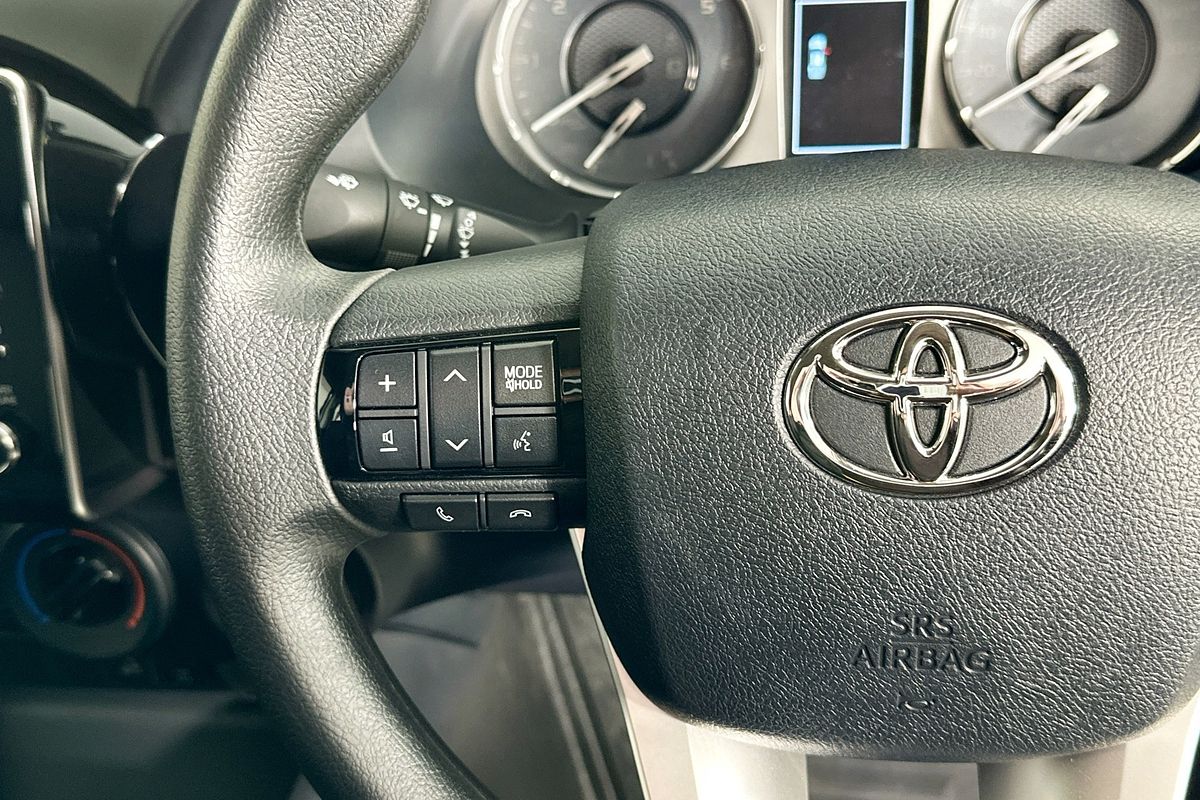 2024 Toyota HILUX SR (4x4) GUN126R 4X4