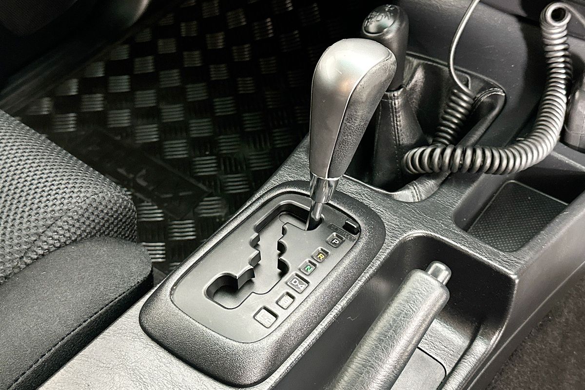 2015 Toyota HILUX SR5 (4x4) KUN26R MY14 4X4