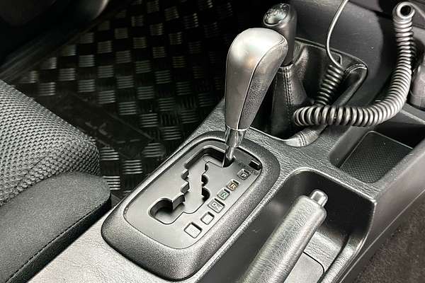 2015 Toyota HILUX SR5 (4x4) KUN26R MY14 4X4