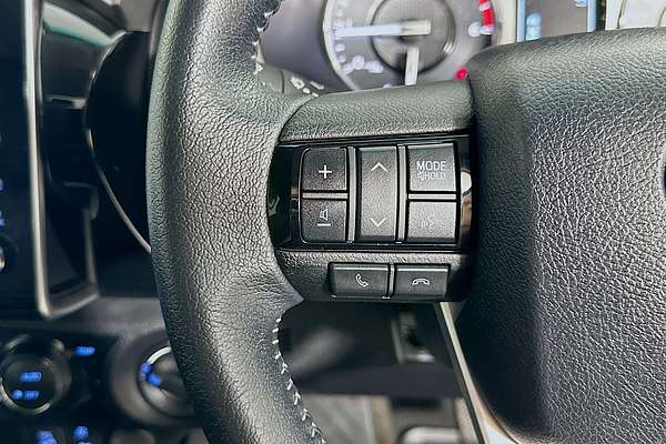 2022 Toyota HILUX SR5 GUN126R 4X4