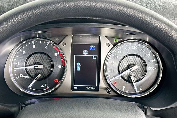 2025 Toyota HILUX SR 48V (4x4) GUN126R RC 4X4