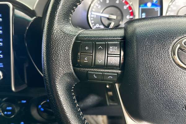 2022 Toyota HILUX SR5 (4x4) GUN126R 4X4