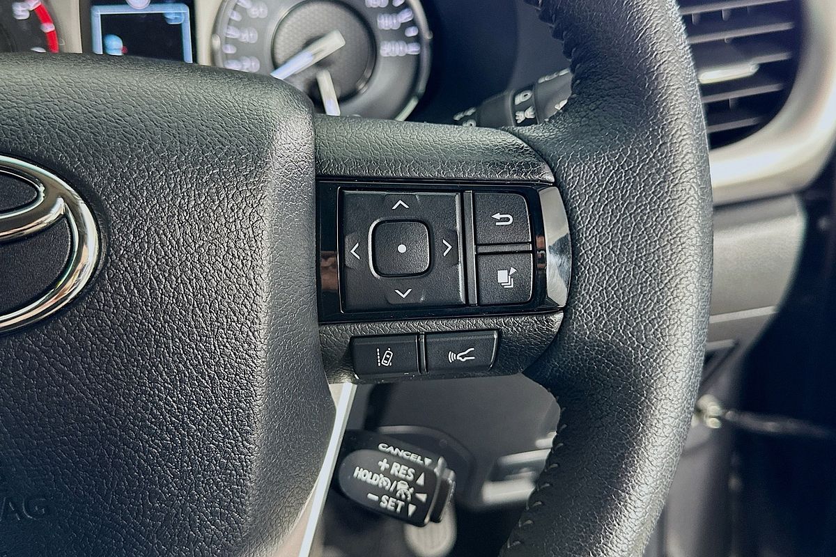 2022 Toyota HILUX SR5 GUN126R 4X4