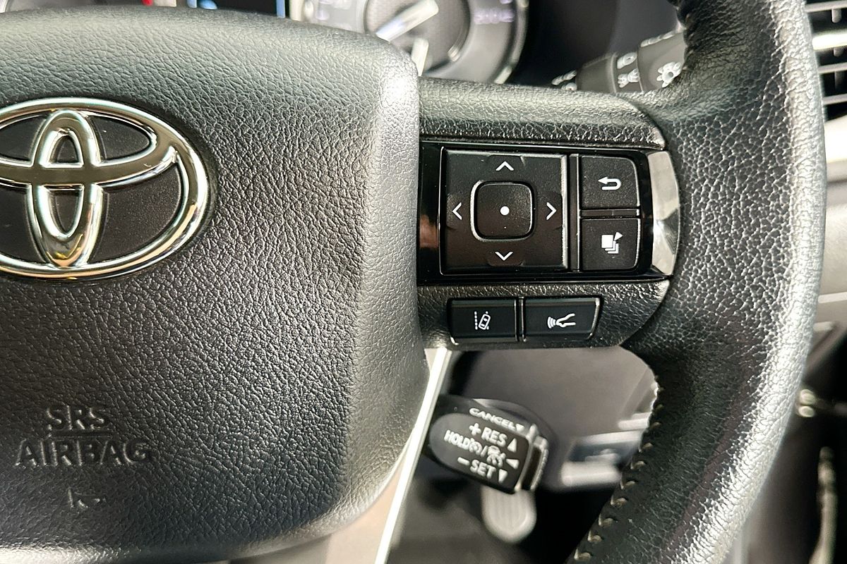 2022 Toyota HILUX SR5 (4x4) GUN126R 4X4