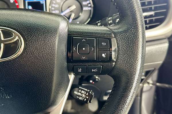 2022 Toyota HILUX SR5 (4x4) GUN126R 4X4