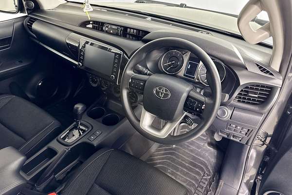2024 Toyota HILUX SR (4x4) GUN126R 4X4